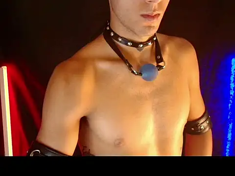 dark_men1 webcam