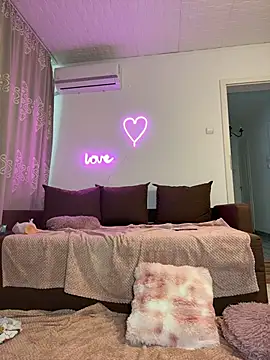 Sabrinedivinee live sex cam