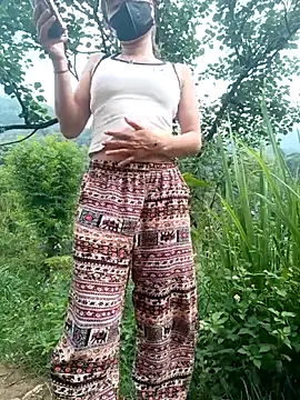 Linda-yiyi webcam