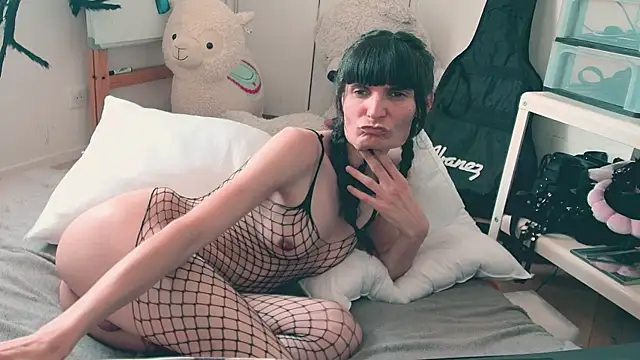 ceriselapine - CeriseLapine's free webcam - UK Sex Cams
