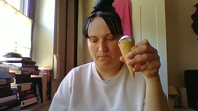 Watch _squirty_cum_lady_ live on EroticFlix - High definition streams