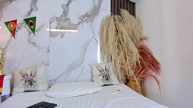 hannahill69 - Hannahill69's free webcam - UK Sex Cams