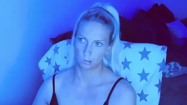 Watch SexyJulia21 live on EroticFlix - High definition streams