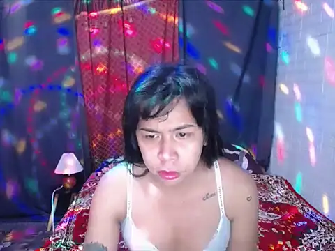 BriannaCruz24 webcam