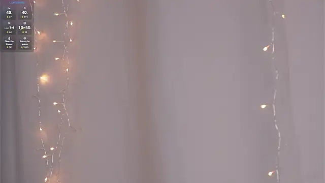 cherlyguss (F teen) - freeze my tits with ice cube