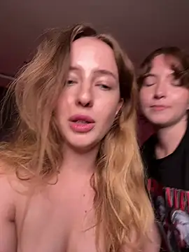 Nura_n_Sarah webcam
