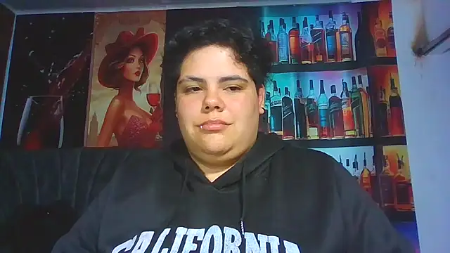Hailey_Curvy webcam