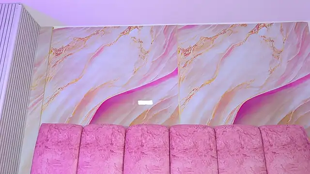 emmacurvy webcam
