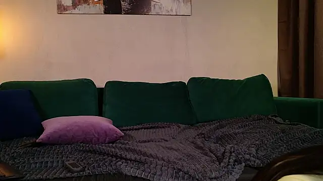 trytomakememoam live cam on StripChat