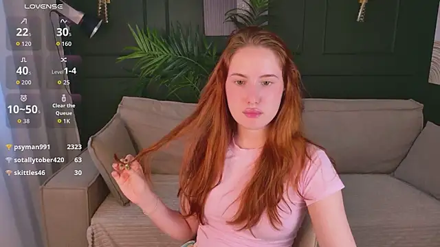 Watch ChloeAster live on EroticFlix - High definition streams