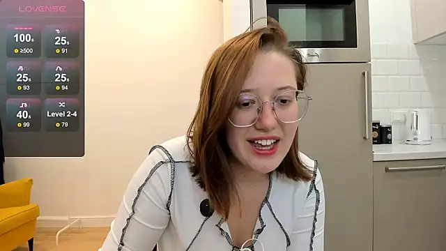 Charmy_Gracy webcam