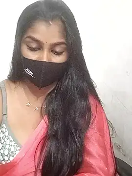 Tamil_Azhaghi webcam