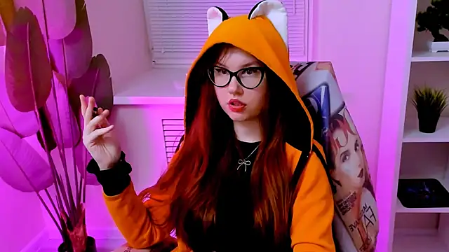 CarolGiggly webcam