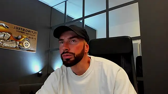 AronGrant webcam
