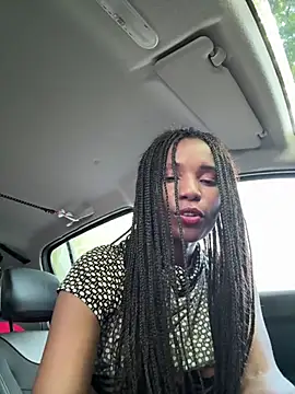 ShantelSexyYoungMilfie webcam