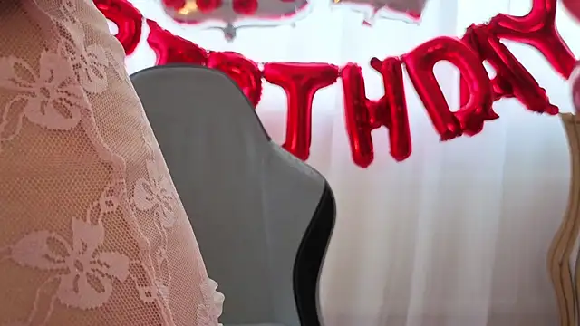 Kira_mindnes webcam