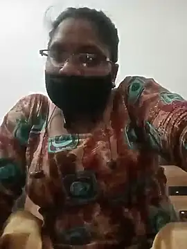 Menka_cut34 webcam