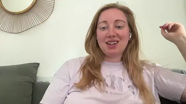 arielsweetieee webcam