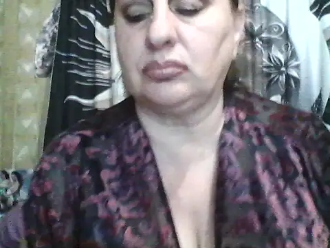 Watch LoaqLovew live on EroticFlix - High definition streams