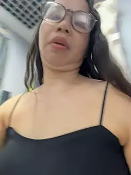 Watch honghong_mother live on EroticFlix - High definition streams