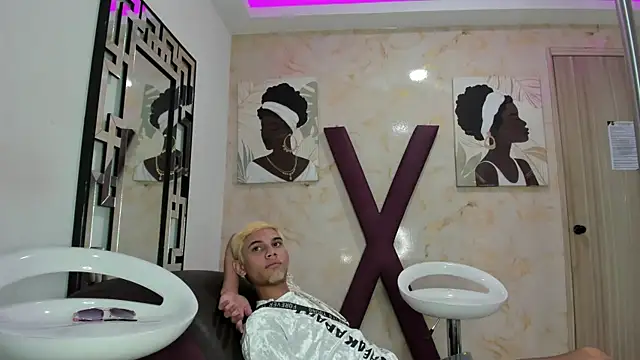 RED_BOYS1 webcam