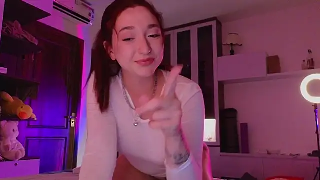 YasmineWest webcam