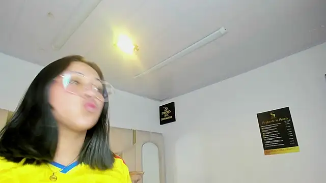 IsabellRodriguez18 webcam