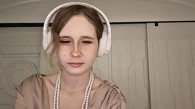 LiableDignity webcam