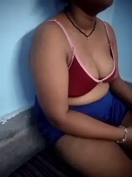 Saniya_Gs webcam