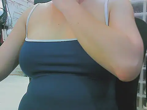 keepmepregnantT live cam on StripChat