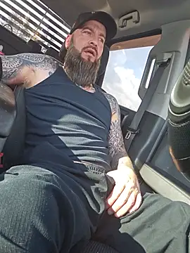 Beardedtattood webcam