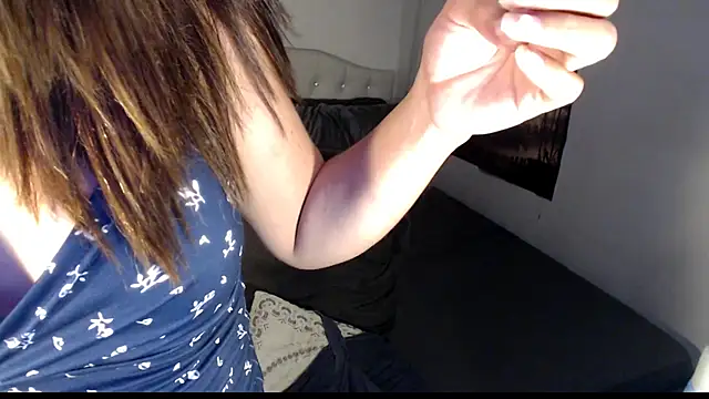 NinaDOM4CUM webcam
