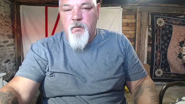 Newfiesausage1972 webcam