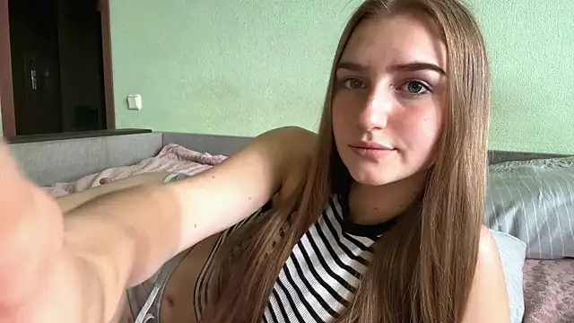 SweetJinny88 webcam