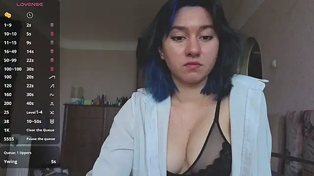 MiaLovelyOne webcam