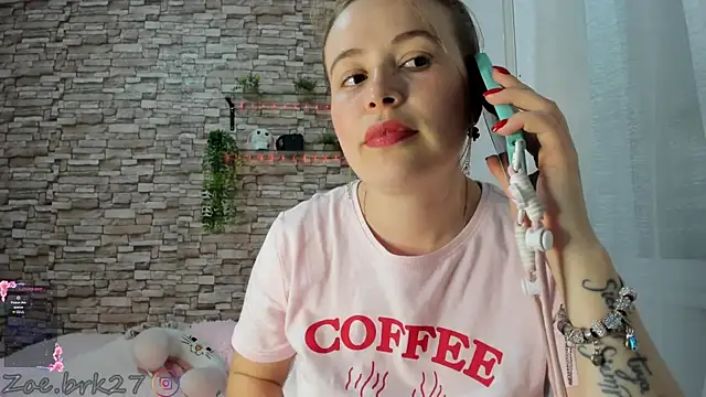 Zoe_brk webcam