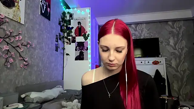 Watch Elya_Mur live on EroticFlix - High definition streams