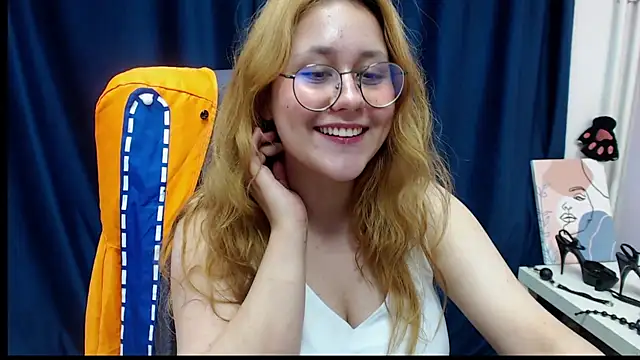 Watch Judith_hypnosiss live on EroticFlix - High definition streams