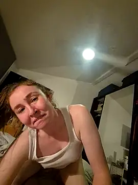 Roughredhead421 webcam