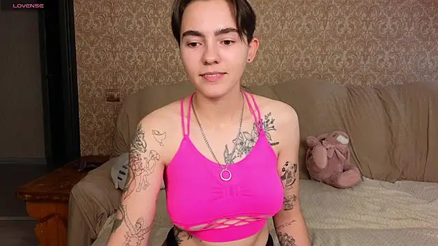 Watch yourfav0ritegirls live on EroticFlix - High definition streams