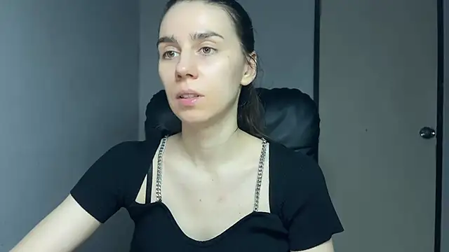 Watch SassyJessi live on EroticFlix - High definition streams
