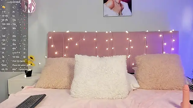 ScarletGV live cam room