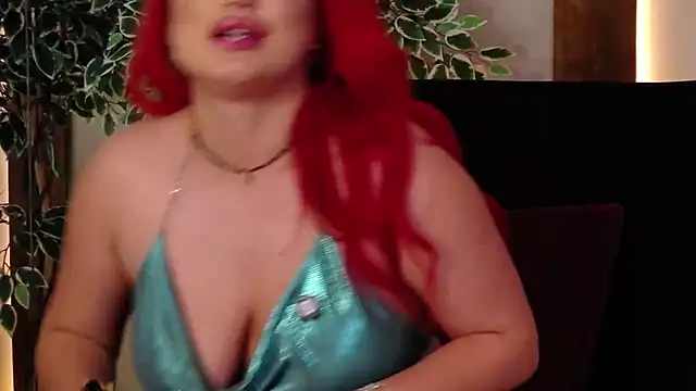 Watch EmyHilton live on EroticFlix - High definition streams