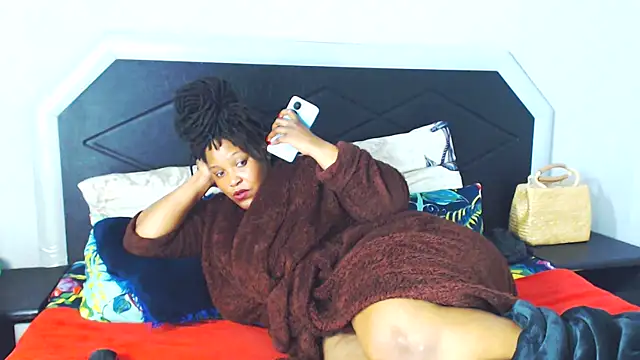 Bulkyyass live cam