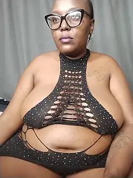 CHERRYYUMMY webcam
