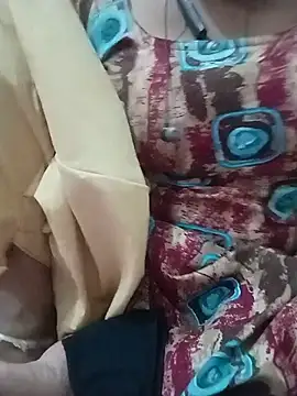 Menka_cut34 webcam