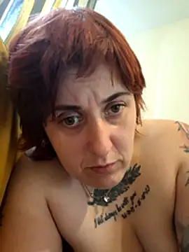 Tiara_XOX