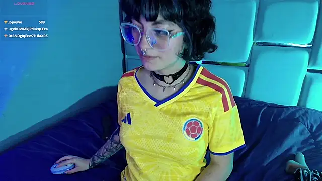 BadEmyXO live cam