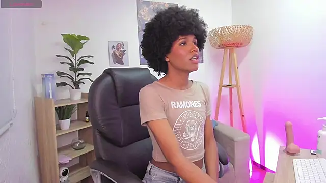 NaomiSaenz_