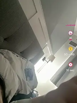 lucyxoxq live cam